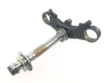 Honda CBR 900 RR Fireblade SC33 [2000] - ponte do garfo inferior, ponte da cabeça de direção