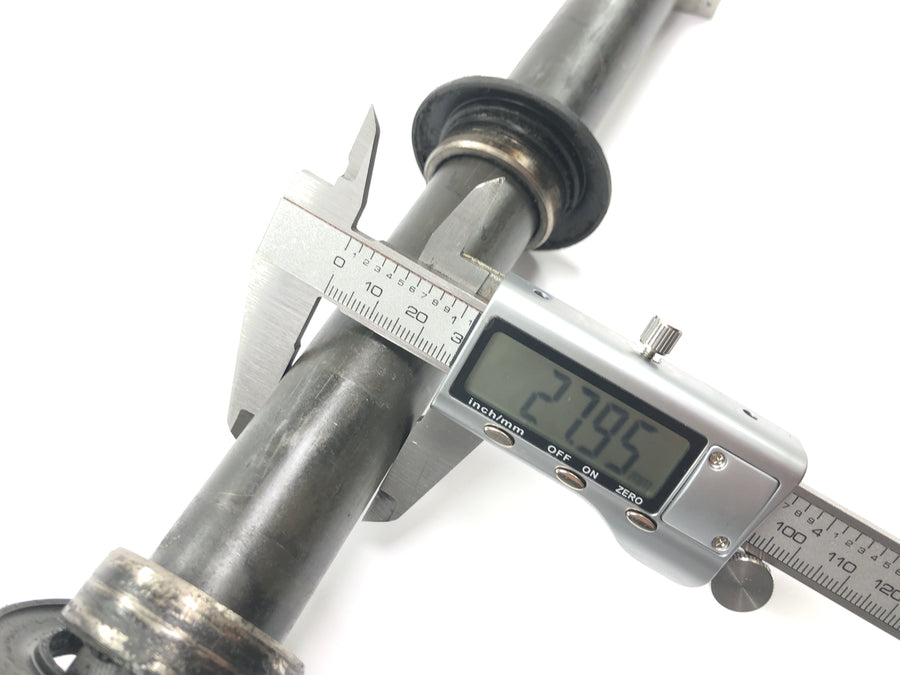 Yamaha YZF R1 RN04 [2001] - Eixo traseiro eixo da roda traseira