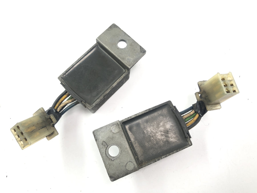 Honda GL 500 Silversching PC02 [1982] - Regulador de tensão Retificador Adaptador de carregador de carregador