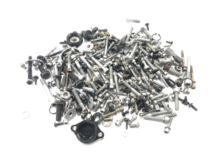 BMW R 1200 CL K30 [2003] - Peças e parafusos residuais Conjunto de parafusos para o conjunto de acessórios de material de fixação