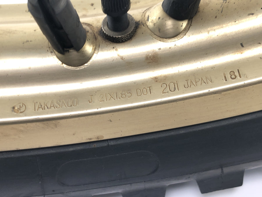 Yamaha XT 500 1U6 [1981] - Roda dianteira com raios dourados 1,85 x 21" com freio a tambor