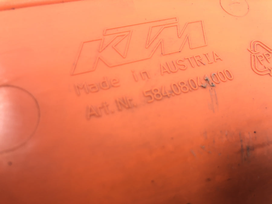 KTM 640 Adventure LC4 [2001] - Painel lateral esquerdo da carenagem da tampa lateral
