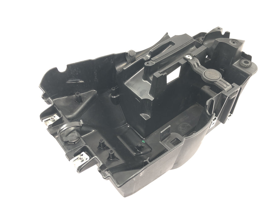 Ducati Multistrada 1200 S Touring [2009] - Painel interno do compartimento da bateria da caixa de bateria