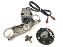 Yamaha YZF 750 R 4HN [1996] - Locksmith com ponte de garfo acima da tampa do tanque de trava de ignição e trava de assento-5