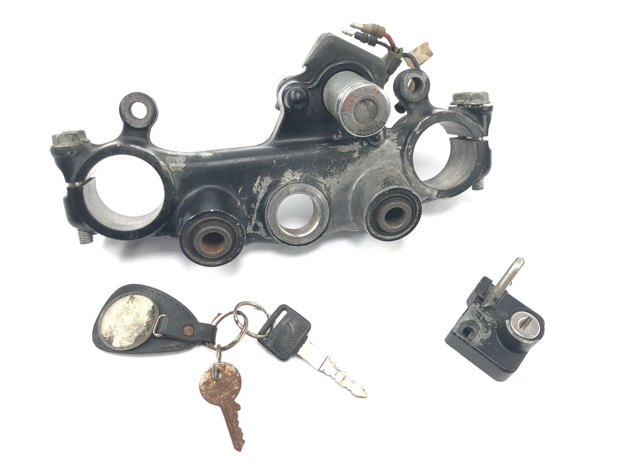 Honda XL 600 RM PD03 [1985] - Conjunto de fechadura de ignição com ponte de garfo na parte superior e trava de capacete