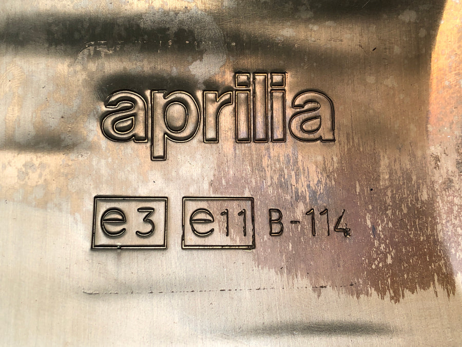 Aprilia RSV 1000 RP Mille [2001] - Silenciador de escape traseiro