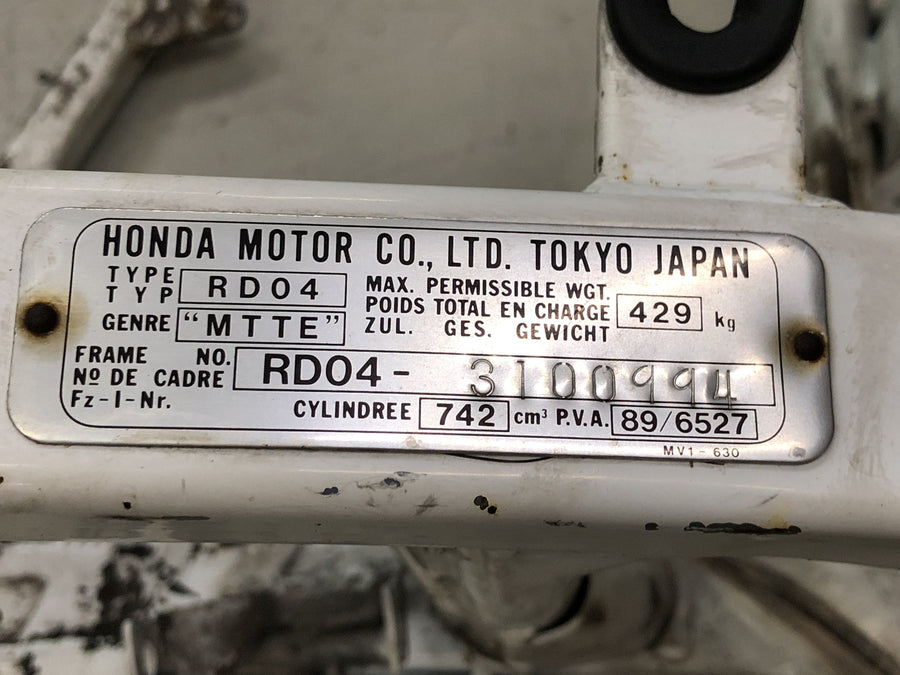 Honda XRV 750 Africa Twin RD04 [1992] - Quadro principal com documentos do veículo