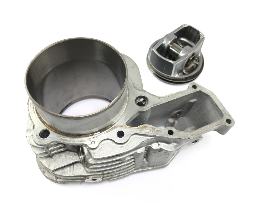 BMW R 1200 R R1ST [2008] – cilindro com pistão à esquerda