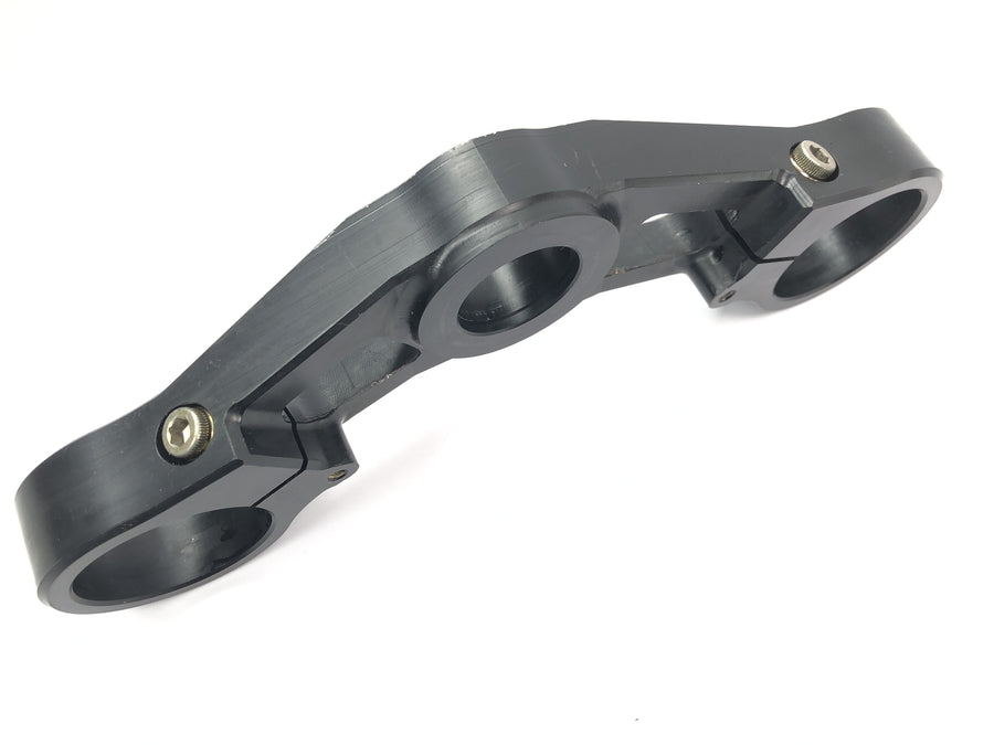 Benelli TNT 1130 [2009] - ponte bifurcada no topo