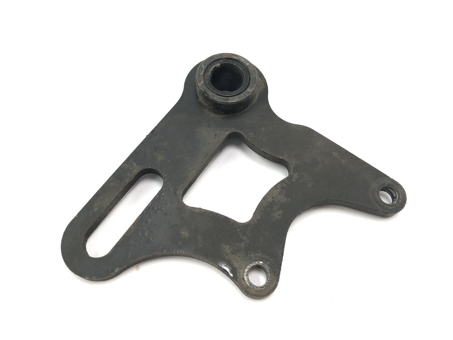Aprilia RS 125 TW [2017] - Fixação da pinça do freio com placa de ancoragem traseira