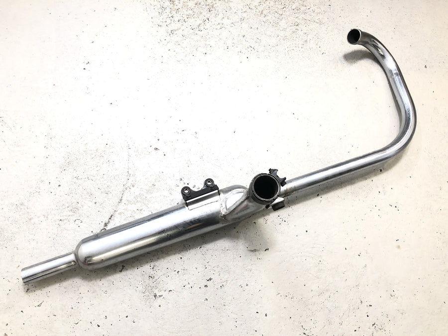 Kawasaki W 650 EJ650A [1999] - Sistema de escapamento esquerdo, coletor de escapamento, silenciador