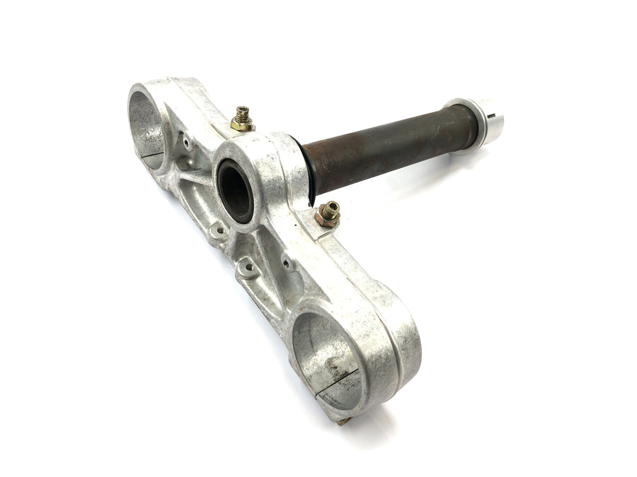 Ducati ST3 S3 [2004] - tubo da cabeça de controle da ponte do garfo inferior