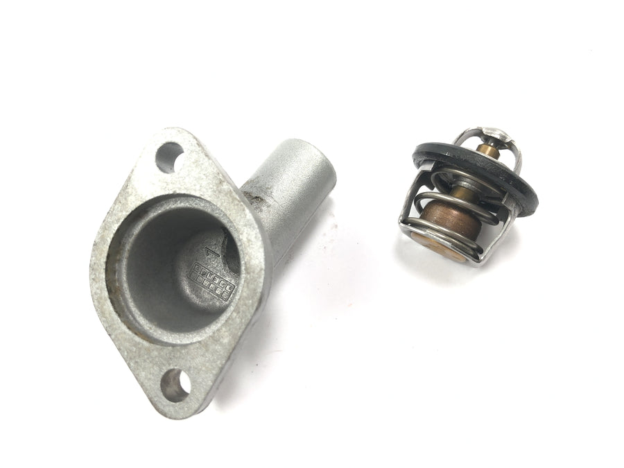 Yamaha WR 125 X DE07 [2010] - Inserção do termostato com caixa de água de resfriamento