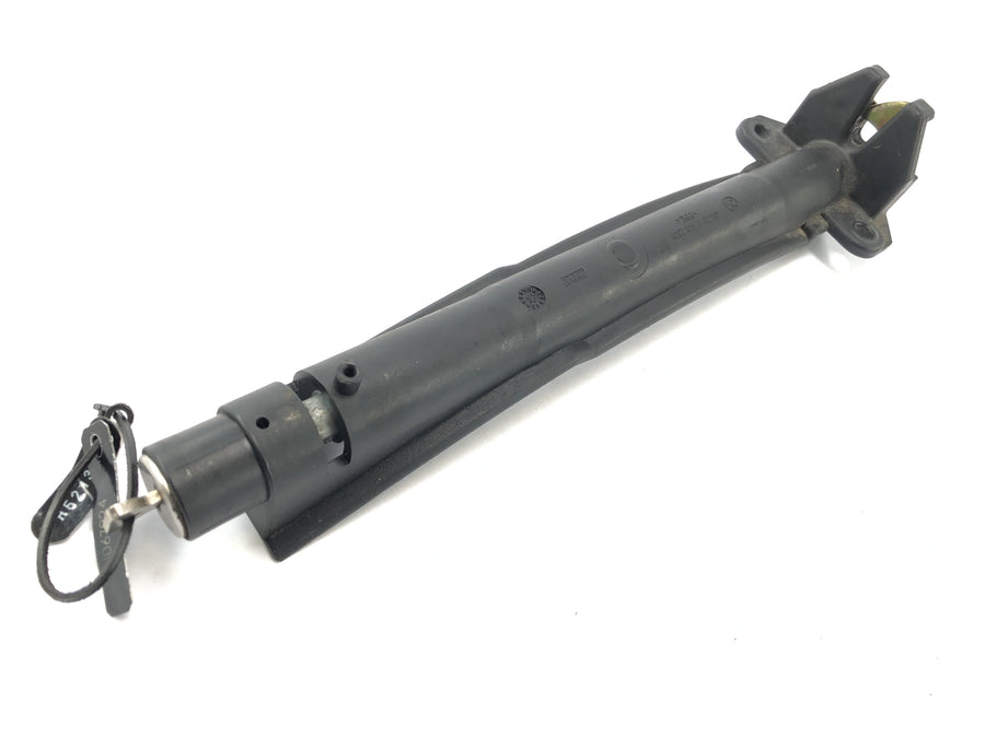 BMW R 1100 RT 259 [1997] - Schlos Set Fork Bridge na trava do tanque superior
