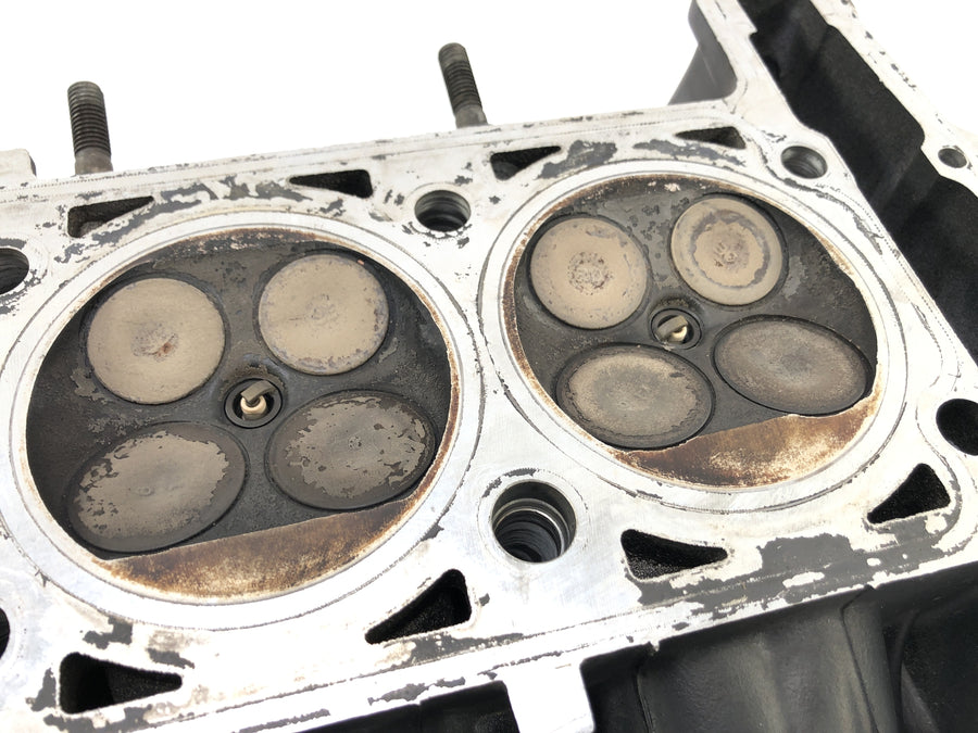 Kawasaki GPZ 1000 RX [1987] - Cabeça do cilindro não completa