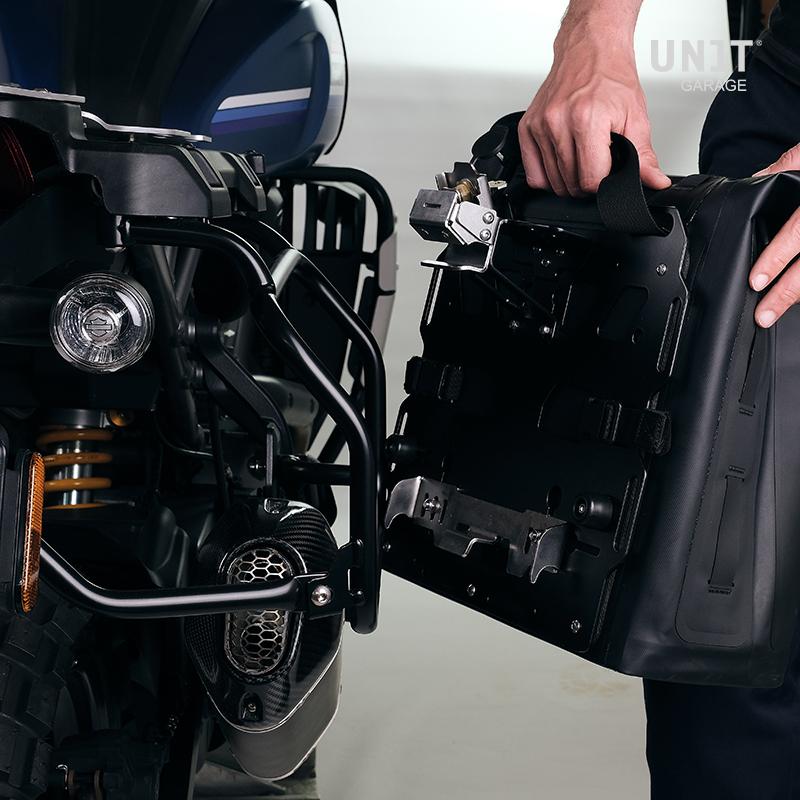 BMW R nineT 1200 Racer [2017-2020] - Zwei Khali-Seitentaschen aus TPU 35L - 45L + Paar Aluminiumplatten