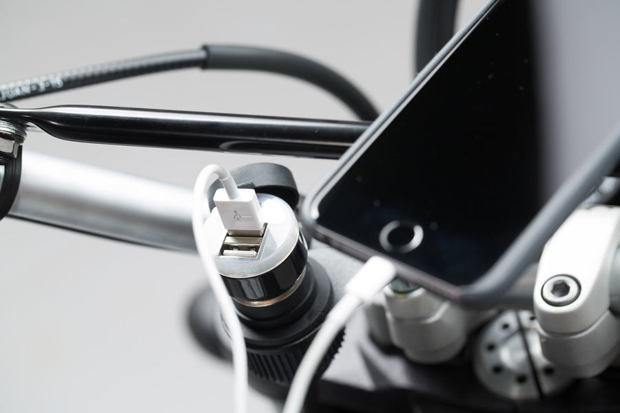 [SW-MOTECH] - Kit elétrico universal com isqueiro e tomada USB – Figura 4
