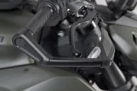 Triumph Daytona 660 [SW-MOTECH] – protetores de alavanca com proteção contra vento