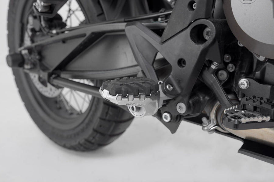 KTM 990 Adventure Limited Edition [2011] - EVO Fußrasten-Kit – Bild 1