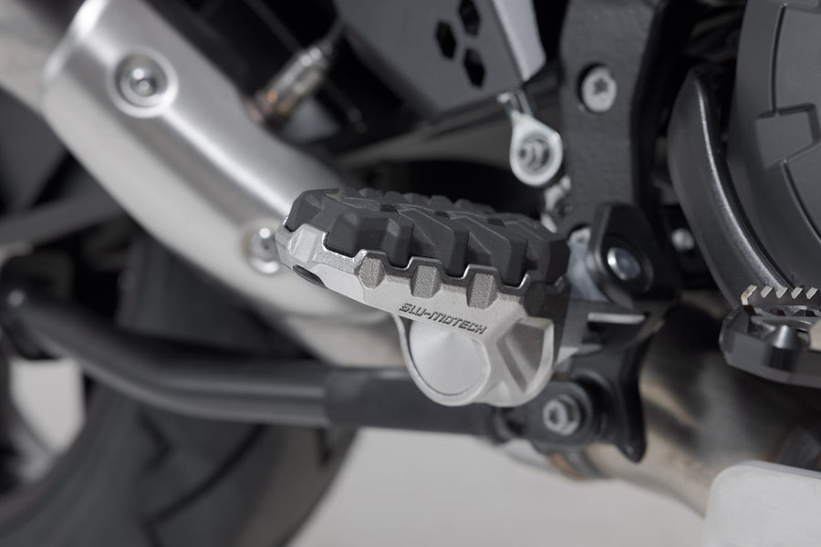 KTM 1390 Super Adventure S [2025-2026] - EVO Fußrasten-Kit – Bild 1