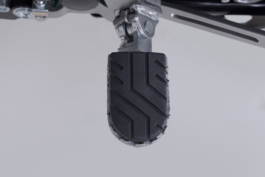 [SW-MOTECH] - Kit de apoio para os pés ION, prata/preto, versão FRS.08.011.10500/S – foto 4