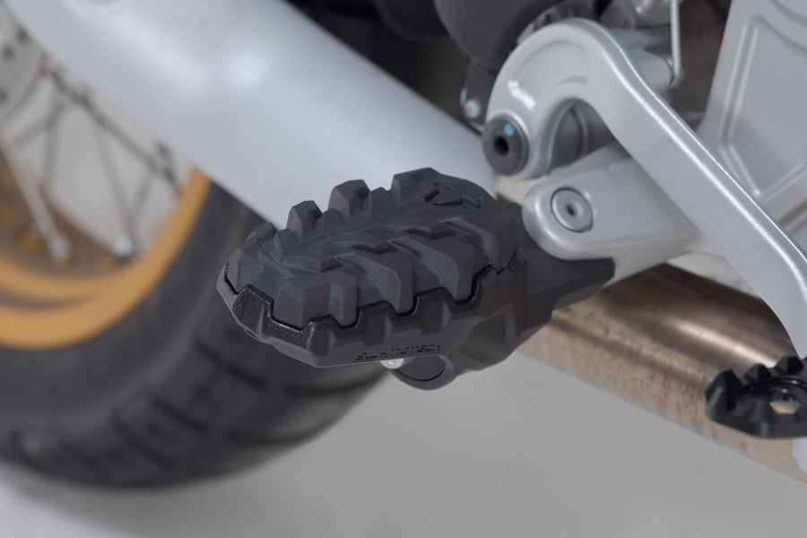 Aprilia Tuareg 660 [2025-2026] - Conjunto de apoios para os pés EVO, ajustável em 36 posições, versão FRS.13.112.10300/B – foto 1