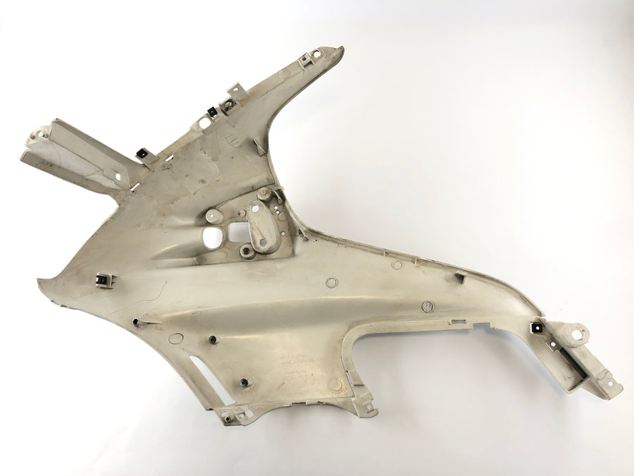 Honda St 1100 SC26 Pan European [1990] - Disfarces de revestimento no canto superior direito