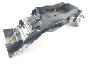 Yamaha XJR 1300 RP02 [2001] - traseiro embaixo do revestimento interior do interior - 0