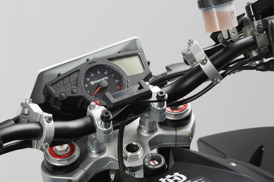 Kawasaki W 800 [2019-2024] - Suporte Navi no guidão – foto 2