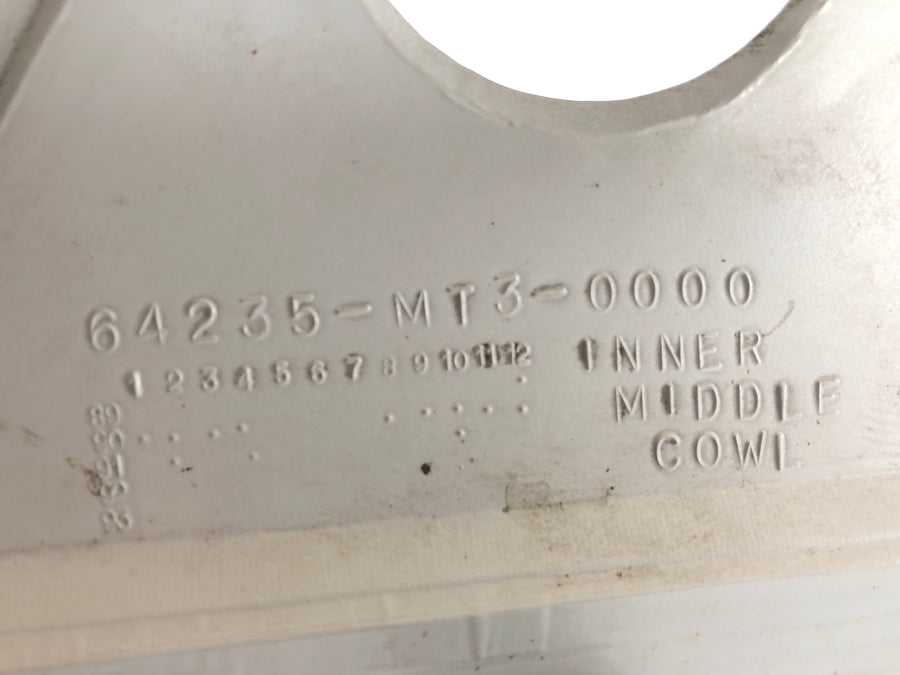 Honda St 1100 SC26 Pan European [1990] - Púlpito de revestimento abaixo do meio
