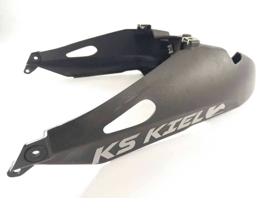 BMW K 1200 R [2010] - Disfarçar o revestimento traseiro