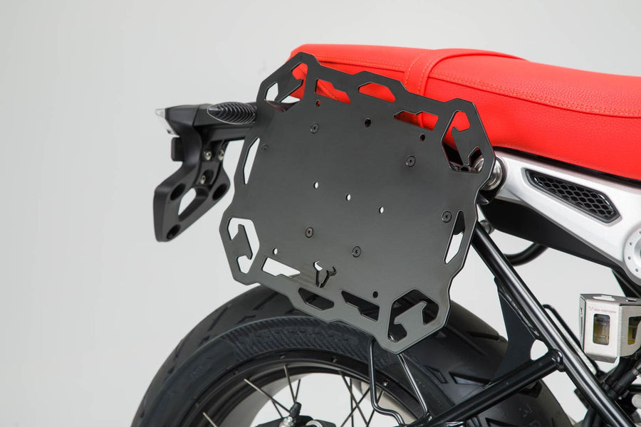 [SW-MOTECH] - Suporte lateral universal à esquerda para transportadores laterais SLC – Figura 1
