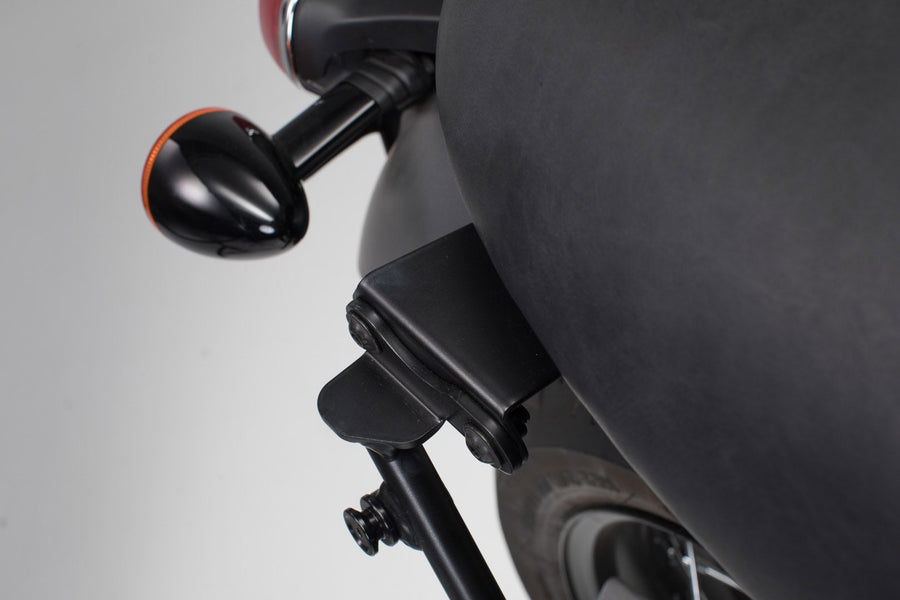 Triumph Bonneville 1200 T 120 [2022-2026] - Adapter für SLC/V-LOC Seitenträger links – Bild 1