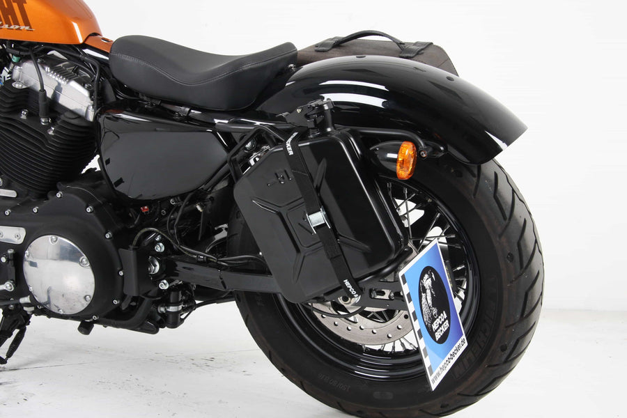 Harley-Davidson Sportster 883 Roadst [2004-2020] -Conister Cutout, incluindo suporte