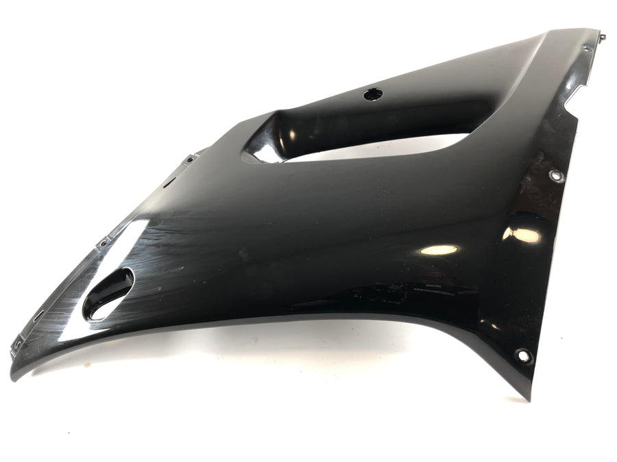 Yamaha Yzf R6 RJ03 [2000] - revestimento lateral no canto superior esquerdo