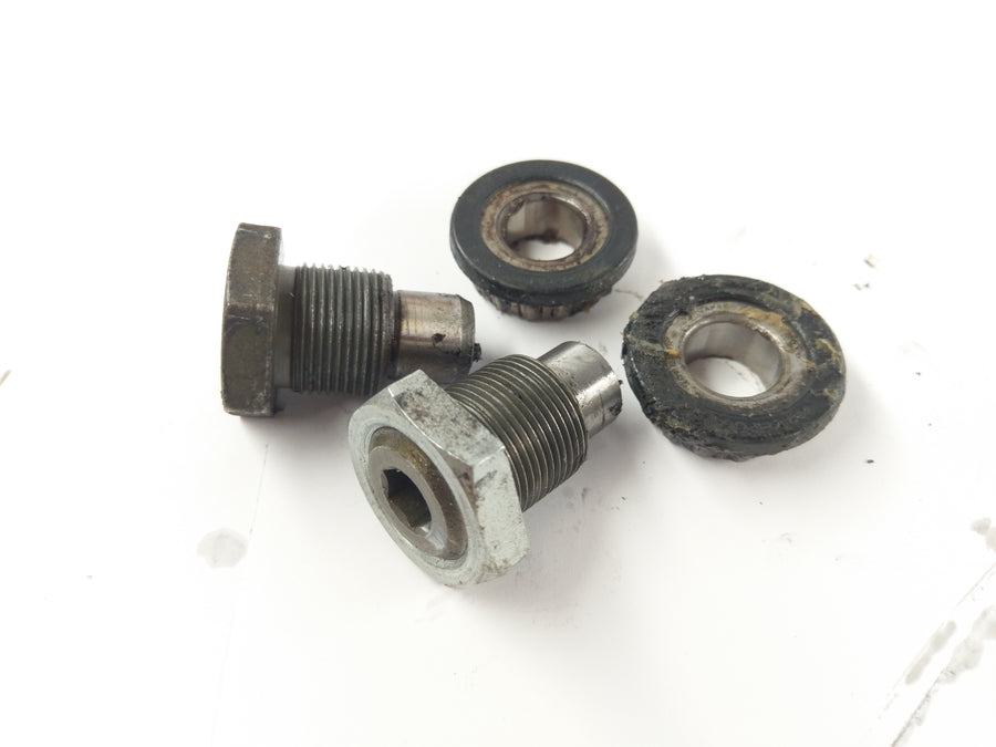 Suzuki Intruder 1500 VL [2000] - Bolts de balanço com armazém