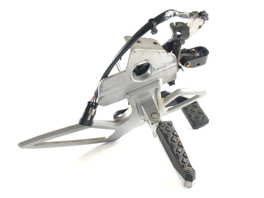 Pode no Spyder SM5 [2009] - A apoio de pé do suporte para os pés à esquerda com pedal para o freio de estacionamento