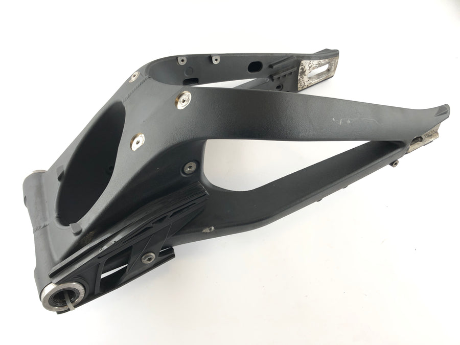 Triumph Street Triple R 675 D67LD [2008] - balanço traseiro da roda traseira