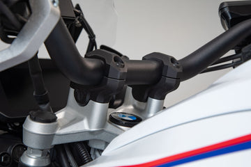 BMW R 1250 GS [2019-2024] - Reposicionamento do guiador 32 mm mais alto, 25 mm para trás, preto - foto 1