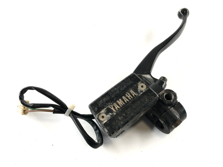 Yamaha XT 350 55V [1987] - Bomba de freio na frente com alavanca de freio