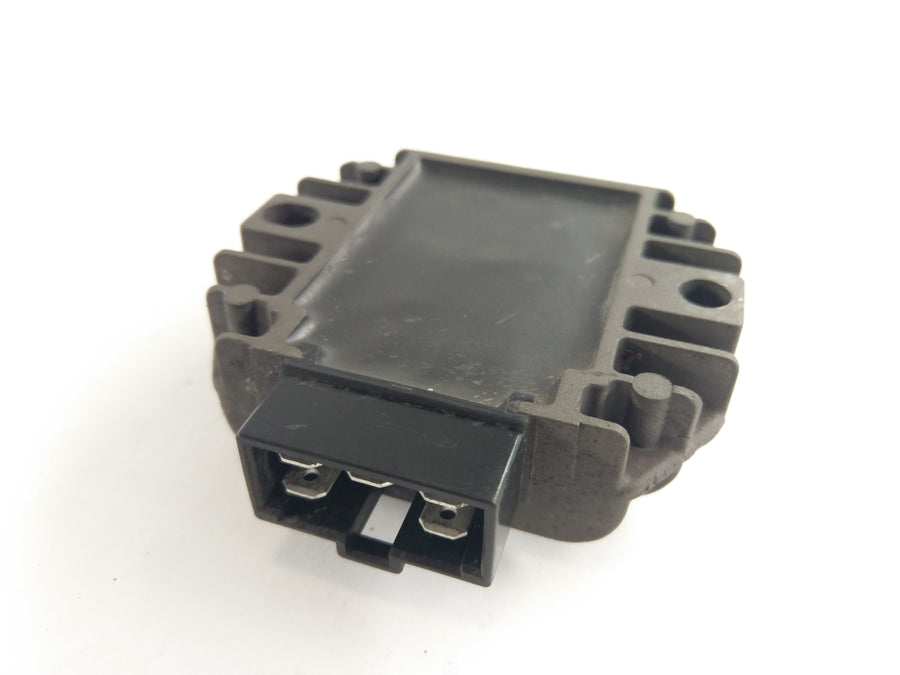 Yamaha YZF 125 RE06 [2011] - Rectifier do controlador