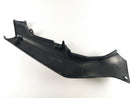 Suzuki GSX -R 750W GR7BA - Parte lateral de revestimento na parte traseira à esquerda com crack-2