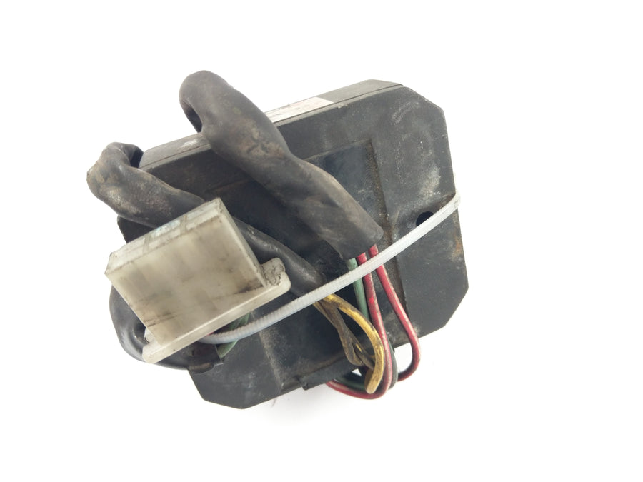 Honda XLV 750 R RD01 [1983] - retificador do controlador do controlador alternador