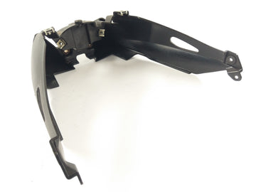 BMW K 1200 R [2010] - Disfarçar o revestimento traseiro