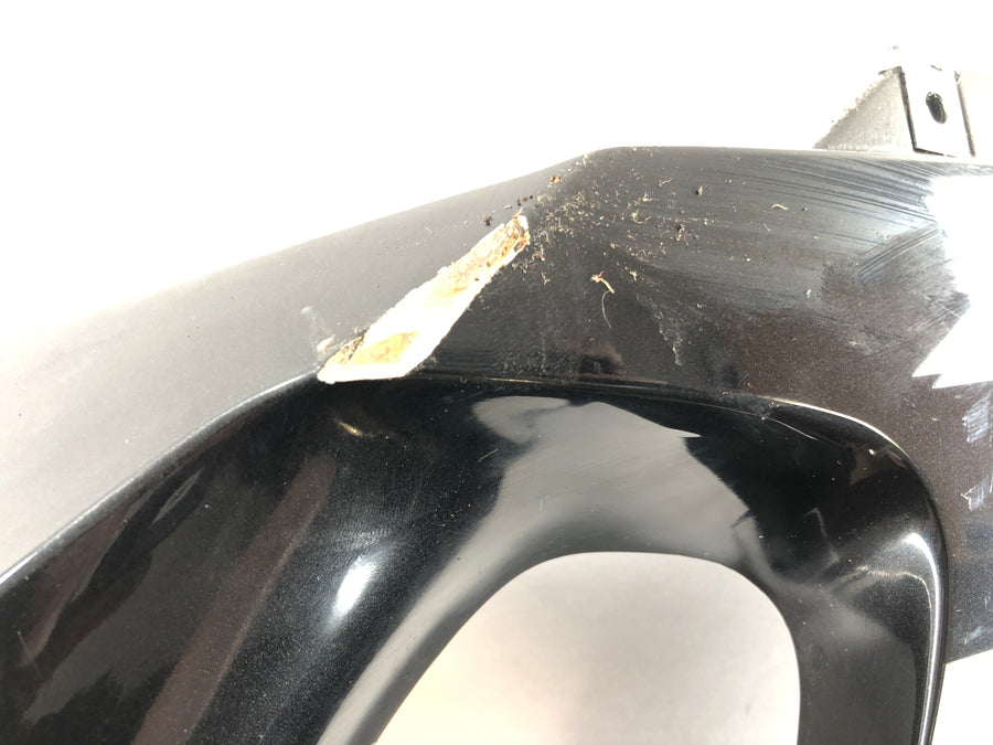 Yamaha Yzf R6 RJ03 [2000] - revestimento lateral no canto superior direito