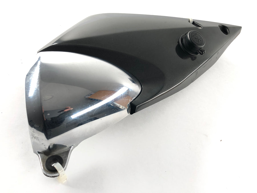 Suzuki Bandit GSF 1200 S WVA9 [2001] - Tampa lateral de revestimento lateral no revestimento direito