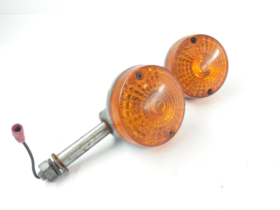 Suzuki GT 550 [1978] - Turn Signal no casal do conjunto frontal