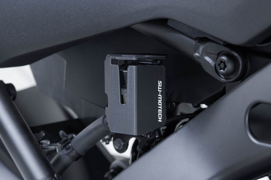 Yamaha Tracer 9 Y-AMT [2025] - Proteção do reservatório de fluido de freio - foto 6
