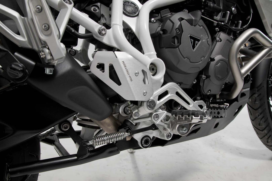 Triumph Tiger 900 GT [2020-2022] - Proteção do reservatório de fluido de freio - Imagem 3