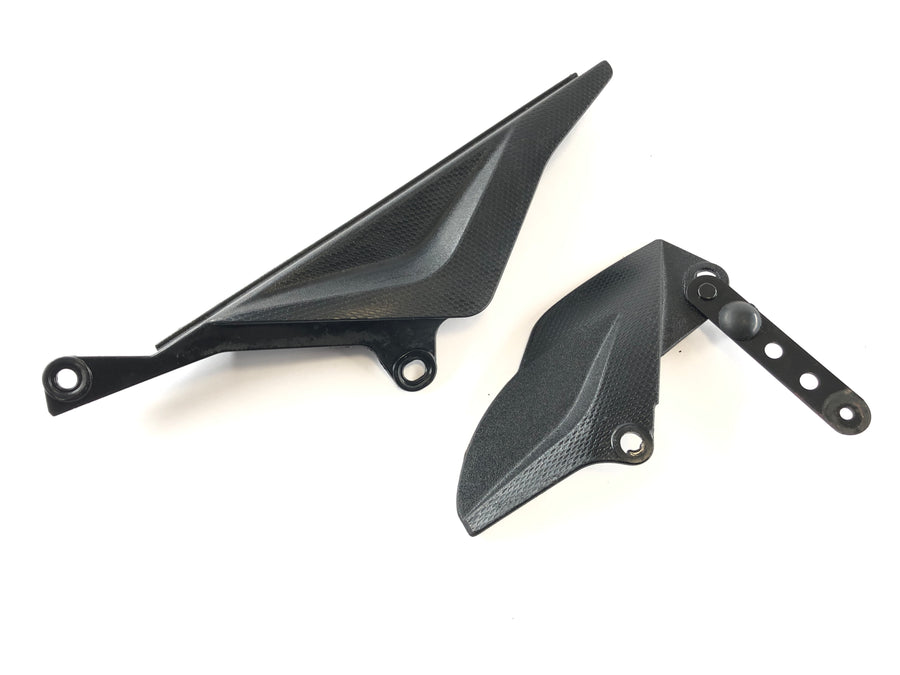 Aprilia RSV 1000 RR Factory [2009] - Conjunto de proteção à cadeia